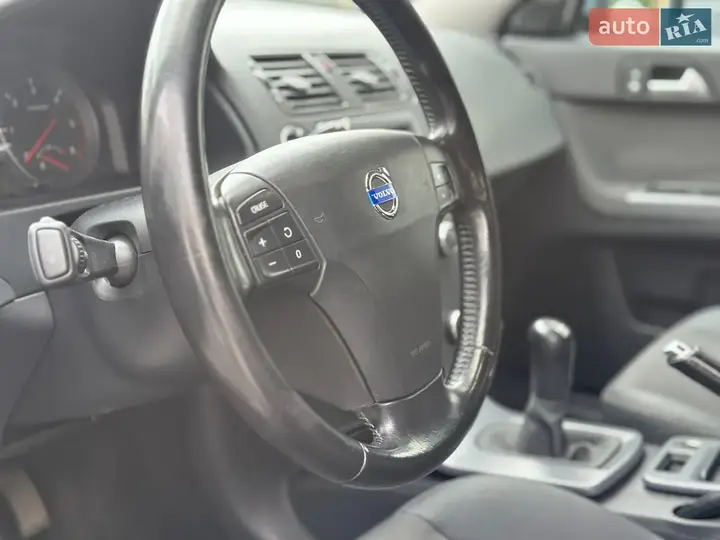 Volvo V50 2009 photo 3