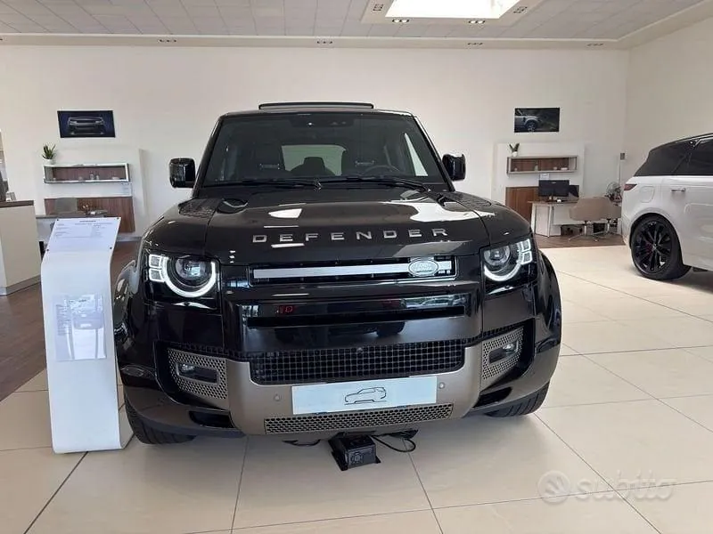 Land Rover Defender 2025 photo 4