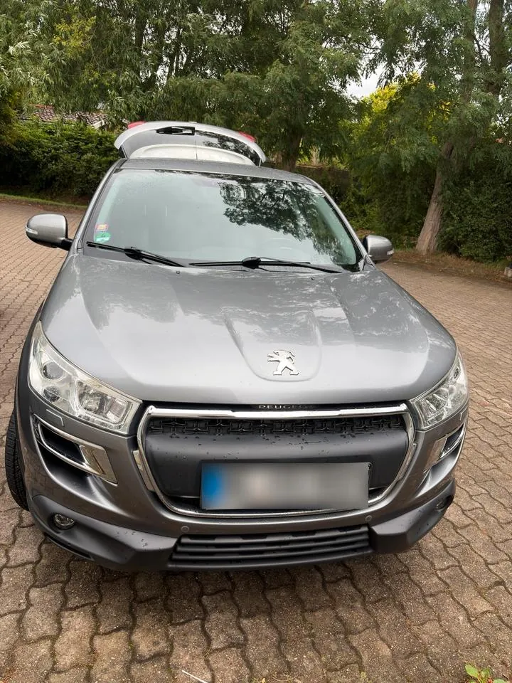Peugeot 4008