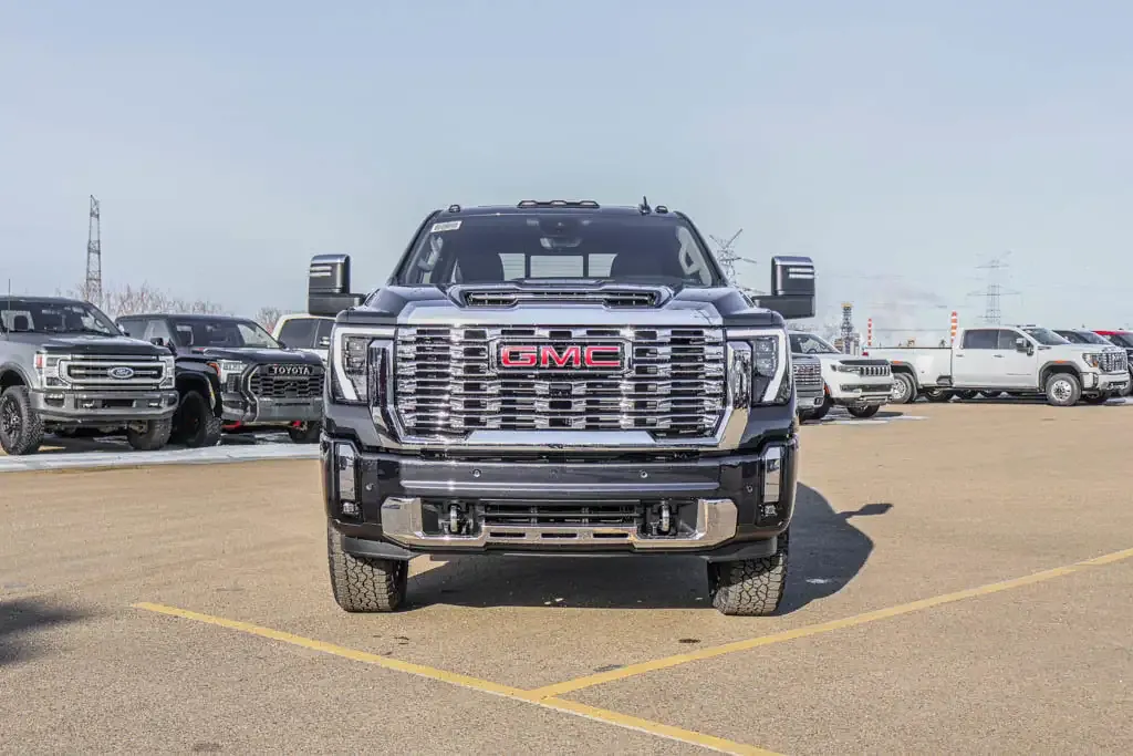 GMC Sierra 3500Hd 2026 photo 3