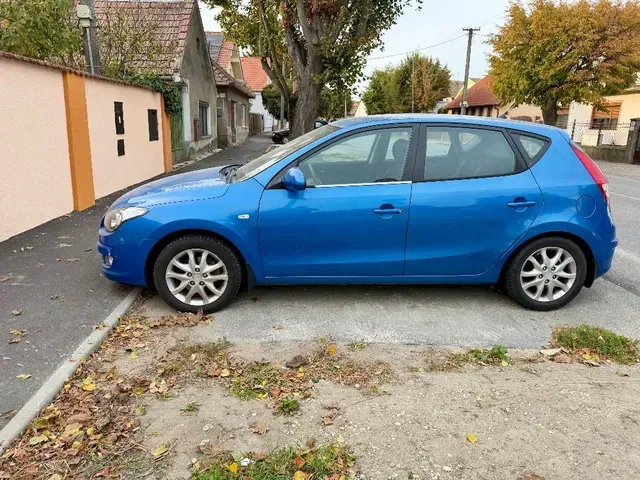 Hyundai I30 2010 photo 3