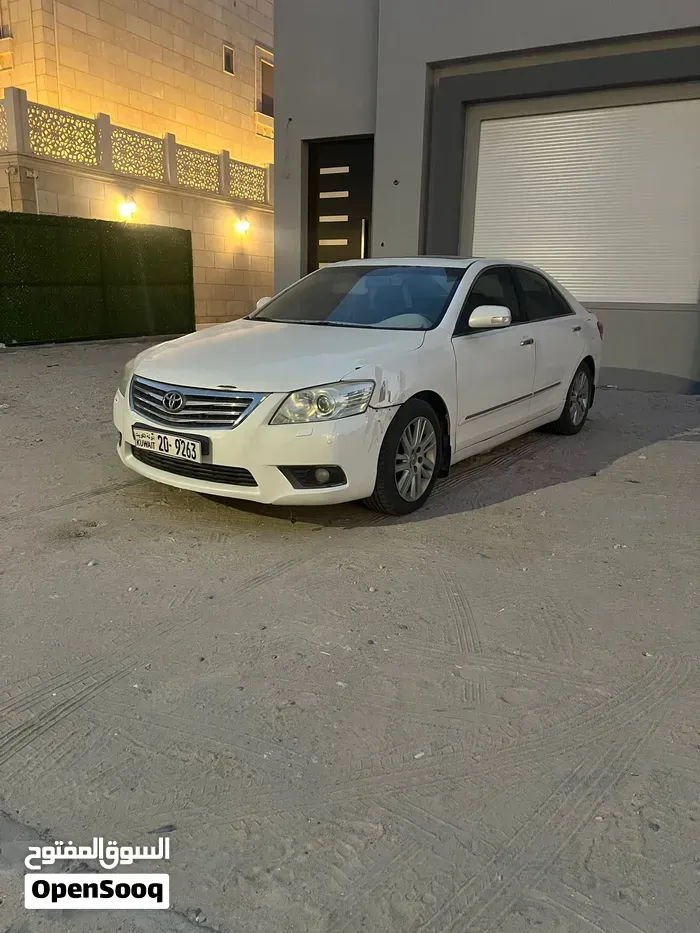 Toyota Aurion