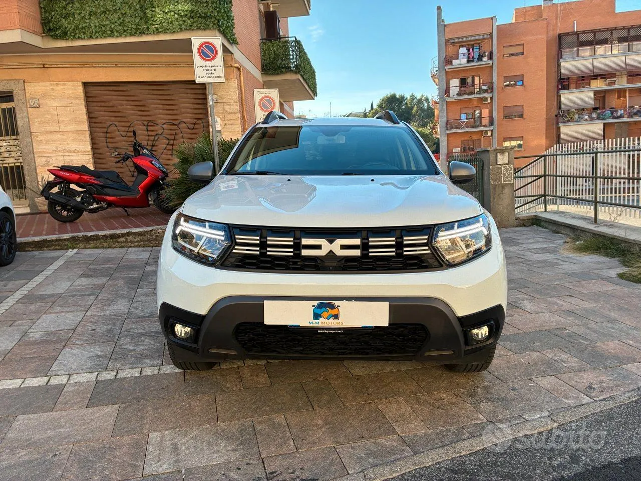 Dacia Duster 2023 photo 2