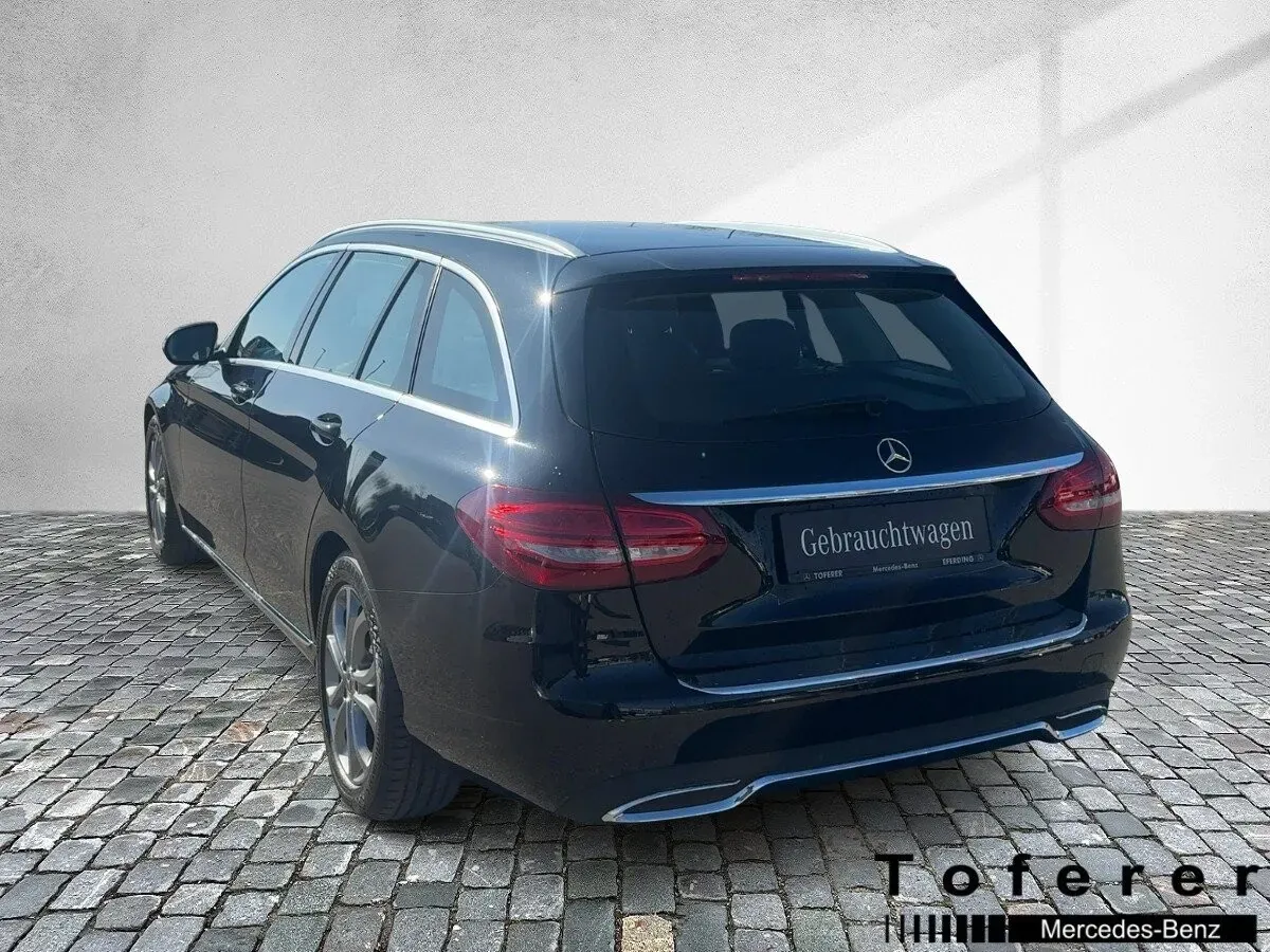 Mercedes-Benz C-Class 2017 photo 3