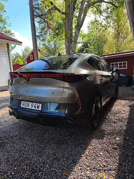 Cupra Tavascan 2024 photo 3