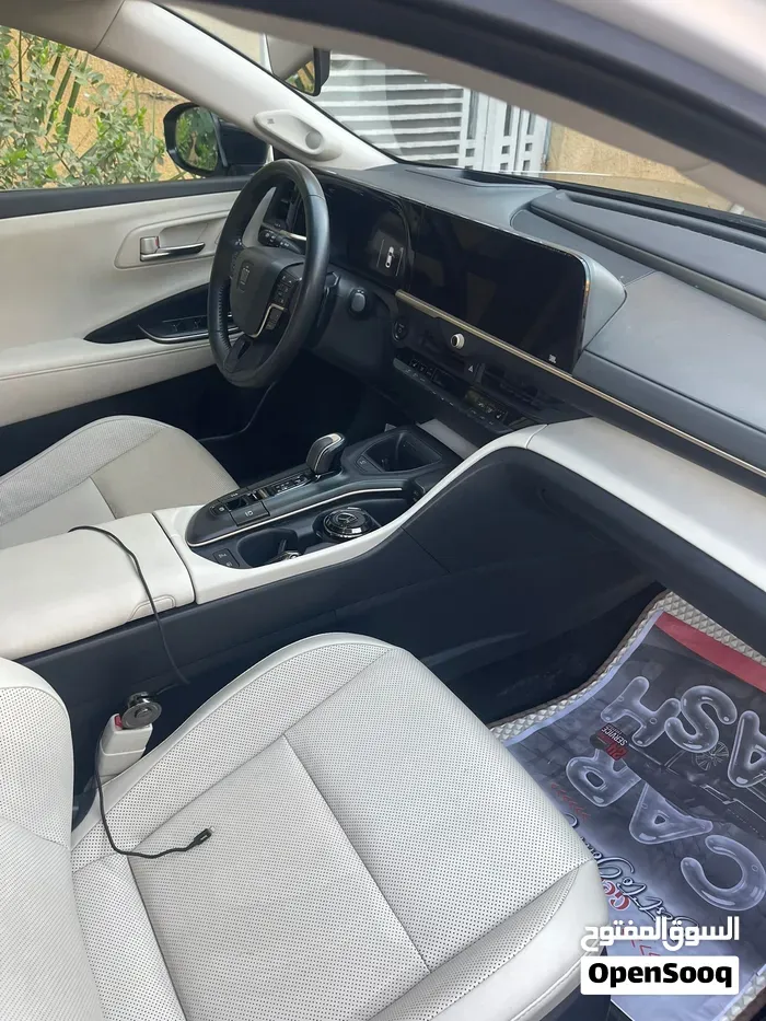 Toyota Crown 2023 photo 3