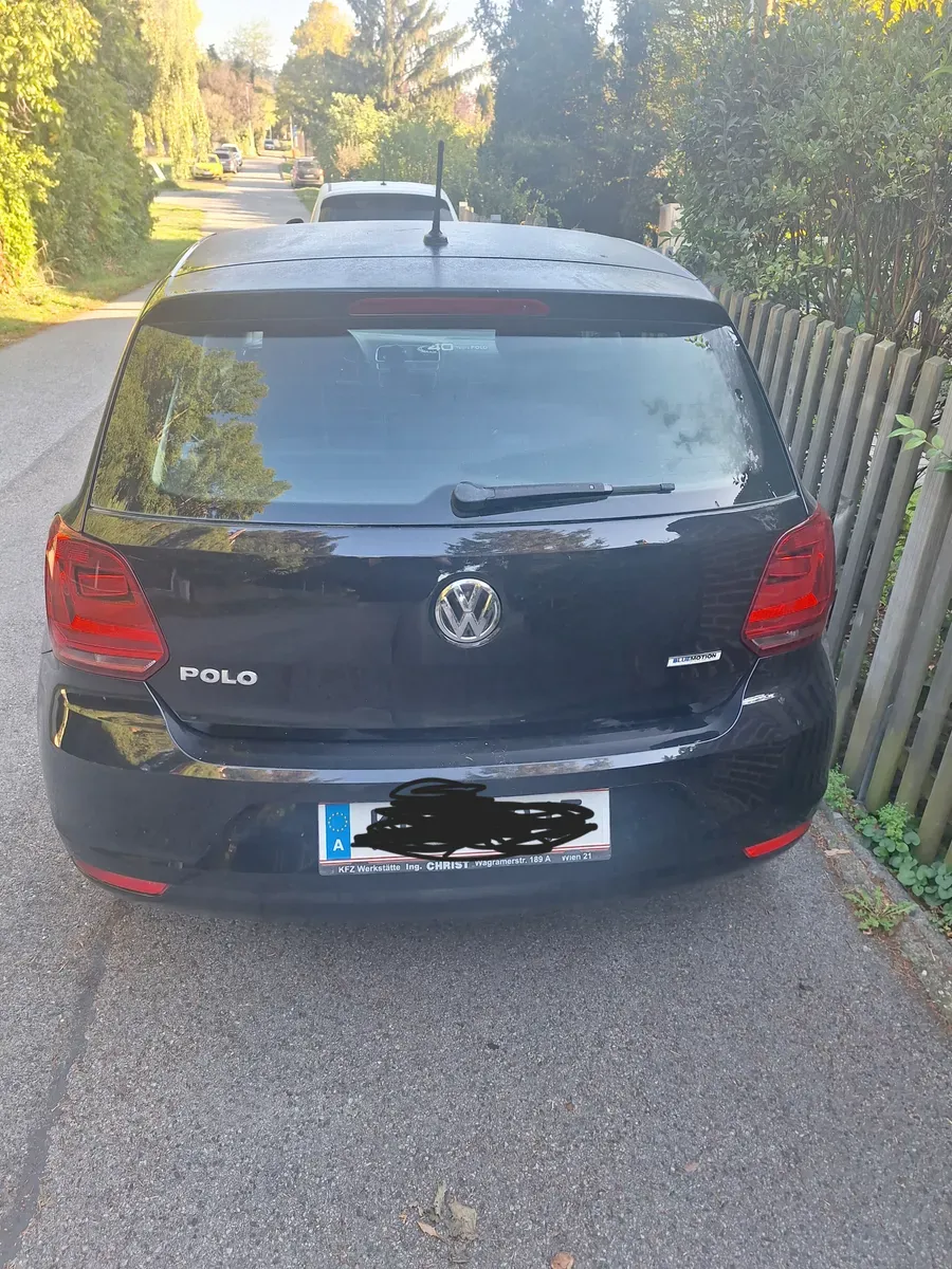 Volkswagen Polo 2015 photo 2