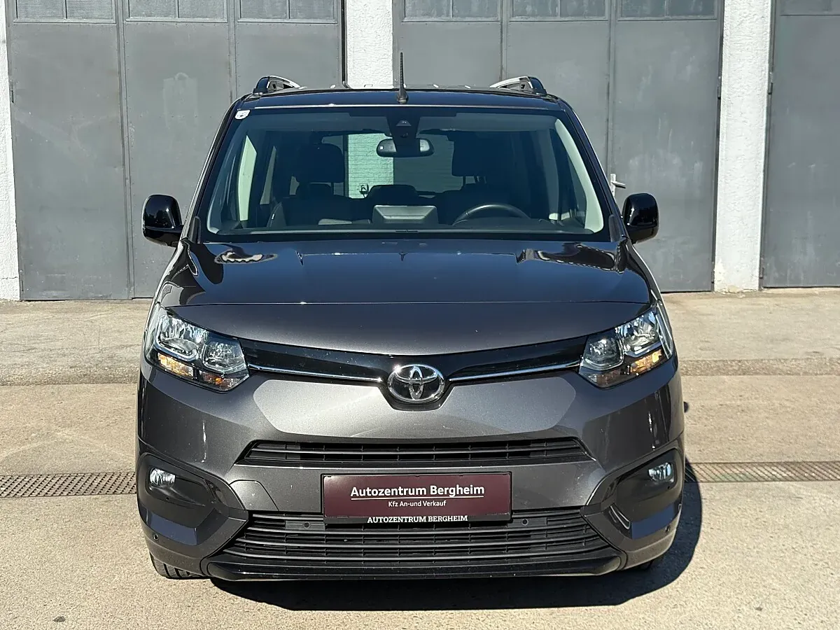 Toyota Proace City Verso 2023 photo 3