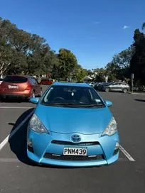 Toyota Aqua 2012 photo 4
