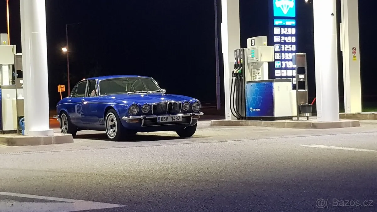 Jaguar Xj6 1974 photo 2