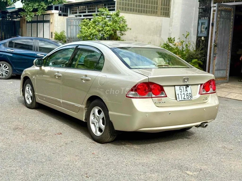 Honda Civic 2008 photo 2