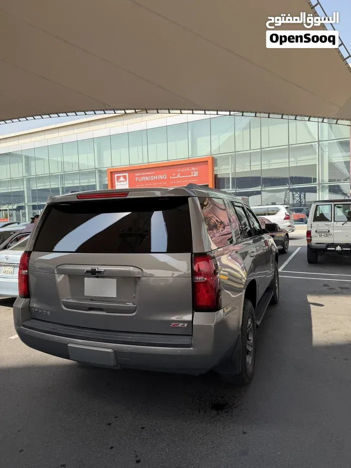 Chevrolet Tahoe 2017 photo 2