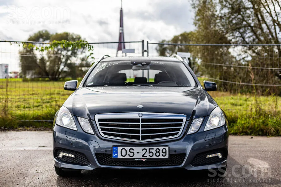 Mercedes-Benz E350 2009 photo 3