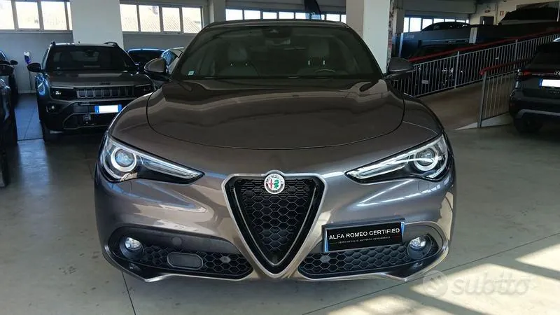Alfa Romeo Stelvio 2022 photo 2