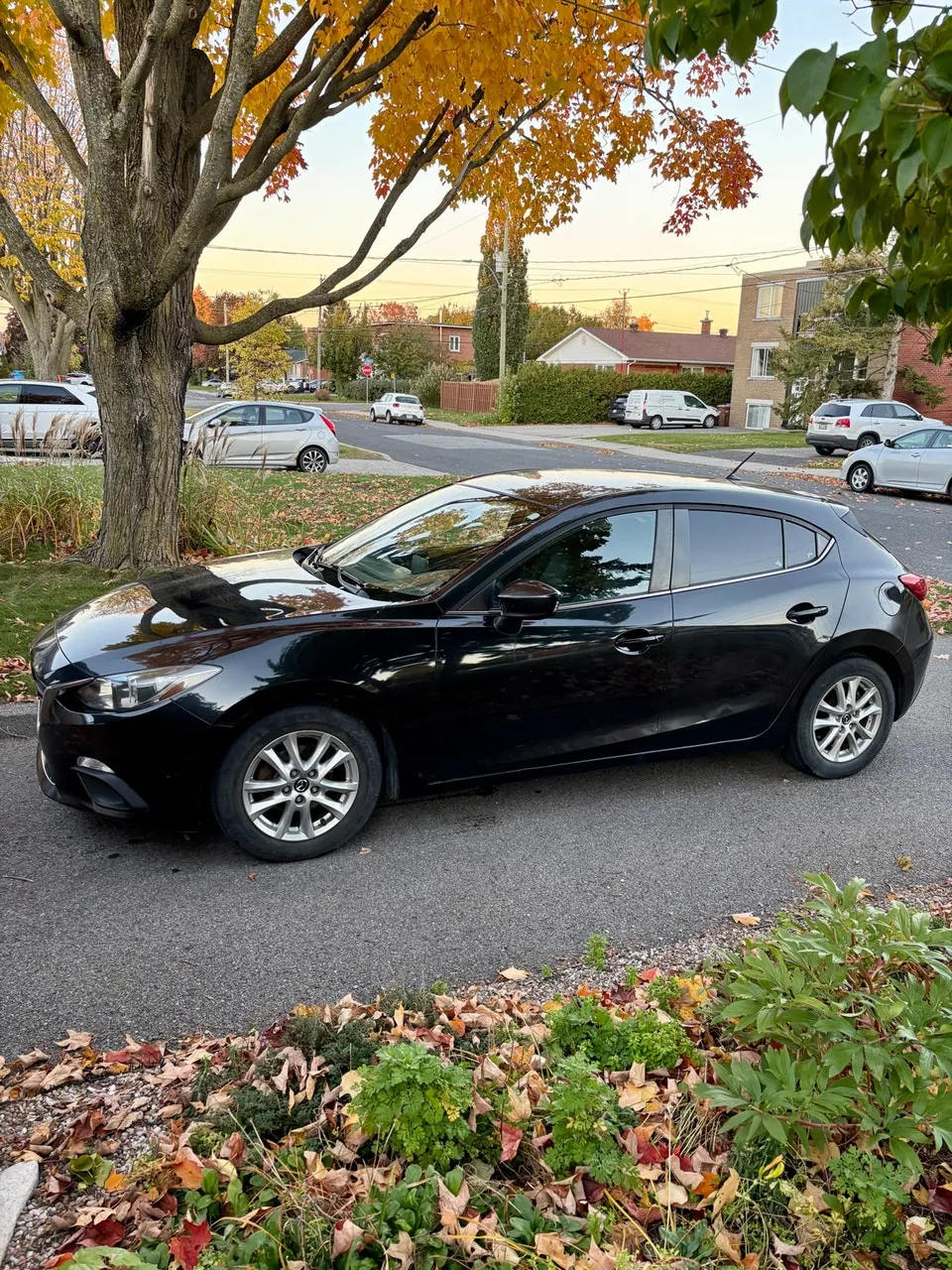 Mazda 3 2014 photo 3