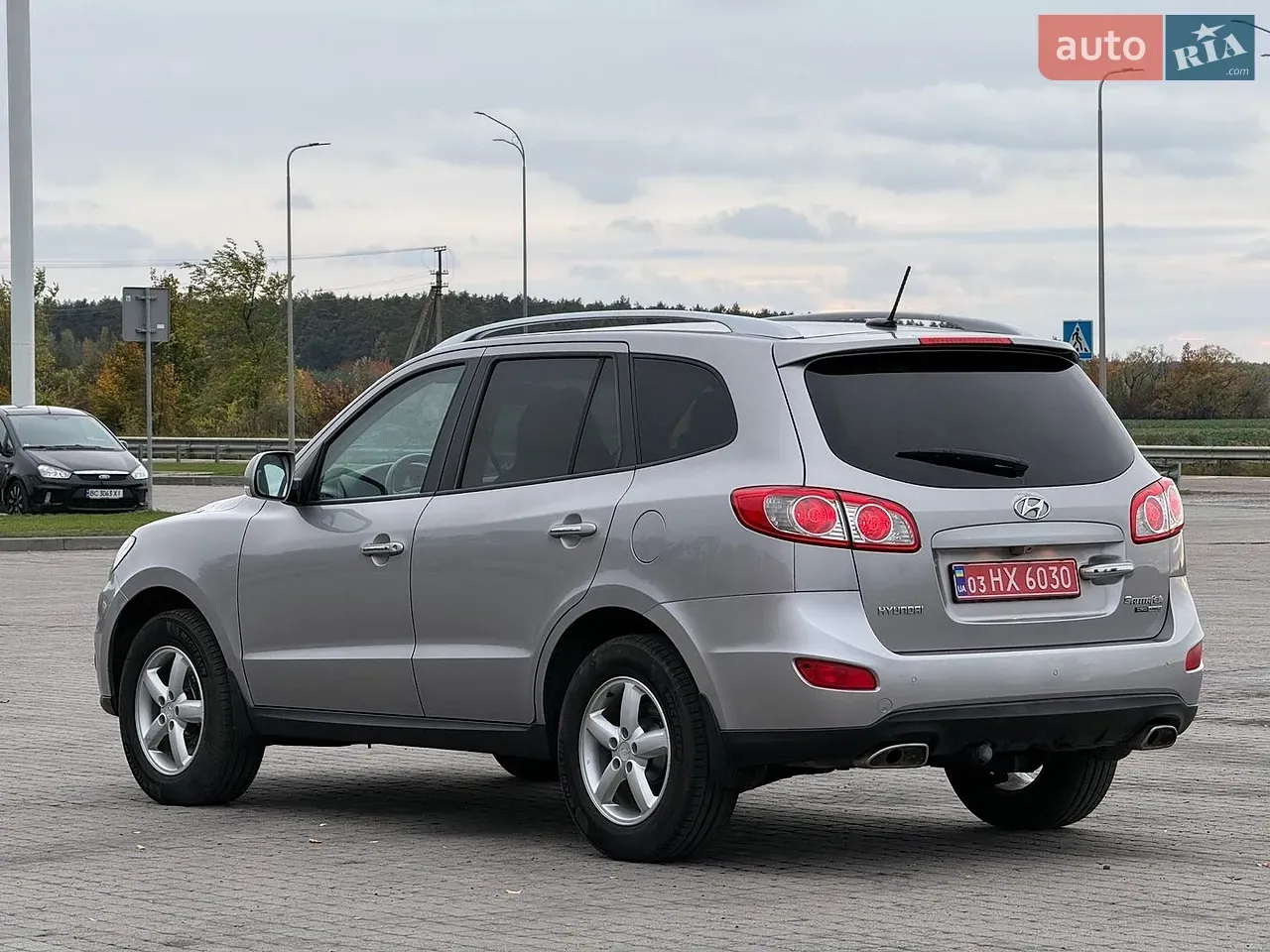 Hyundai Santa Fe 2011 photo 3