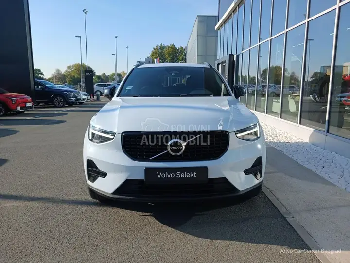 Volvo Xc40 2023 photo 2