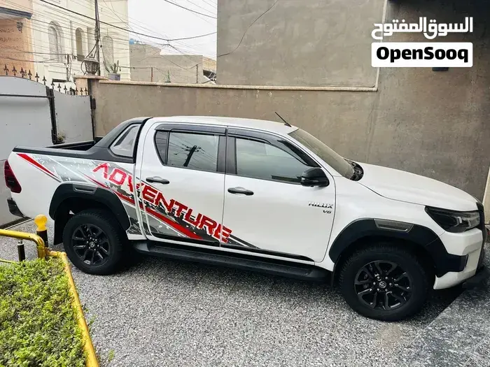 Toyota Hilux 2023 photo 3