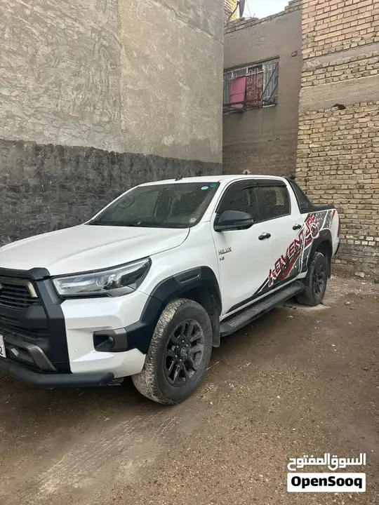 Toyota Hilux 2023 photo 5