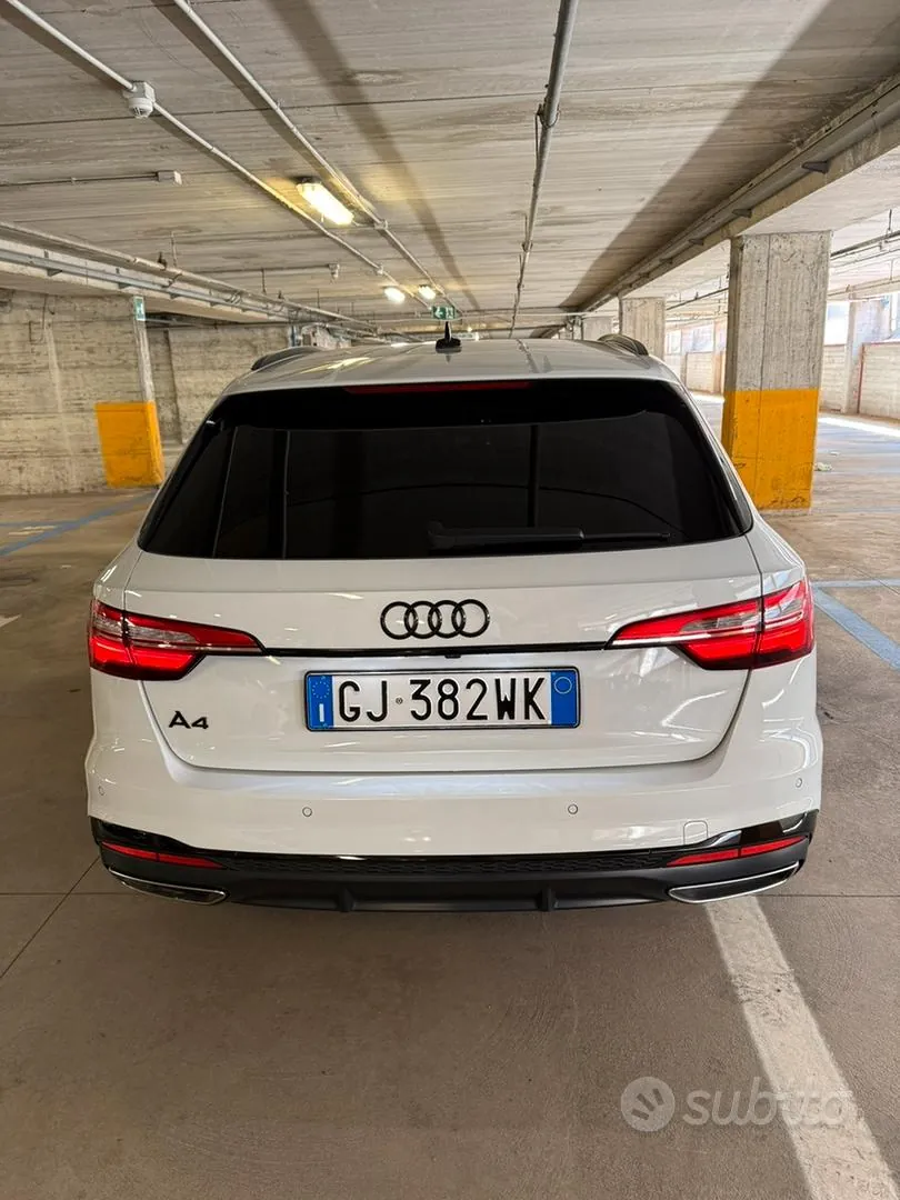 Audi A4 2022 photo 3