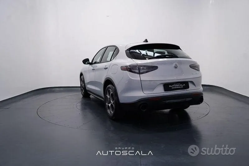 Alfa Romeo Stelvio 2024 photo 4