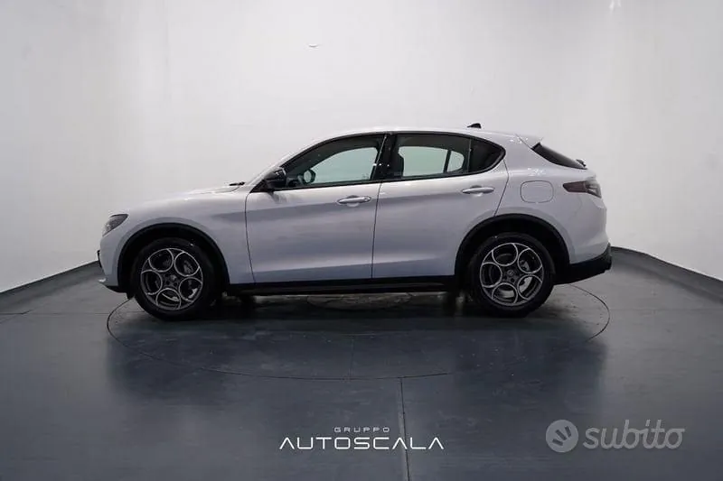 Alfa Romeo Stelvio 2024 photo 3