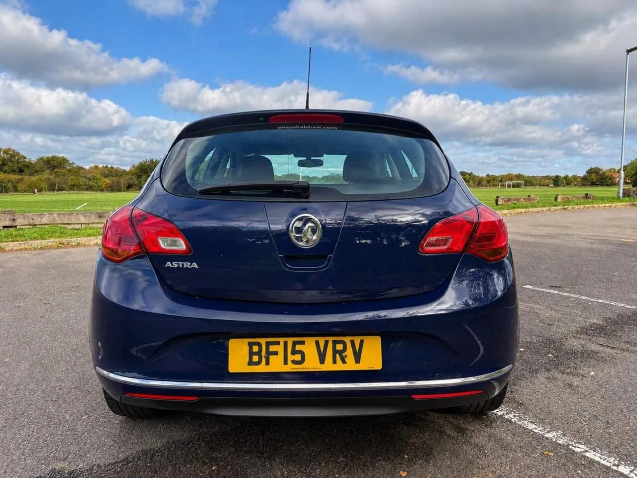 Vauxhall Astra 2015 photo 5