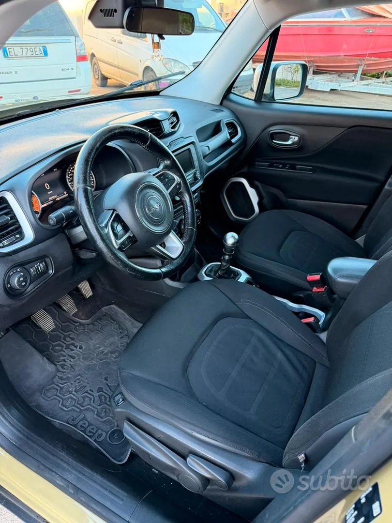 Jeep Renegade 2015 photo 5