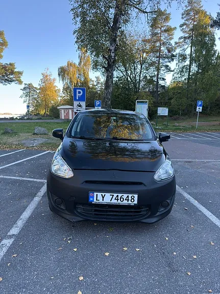 Mitsubishi Space Star I 2013 photo 2