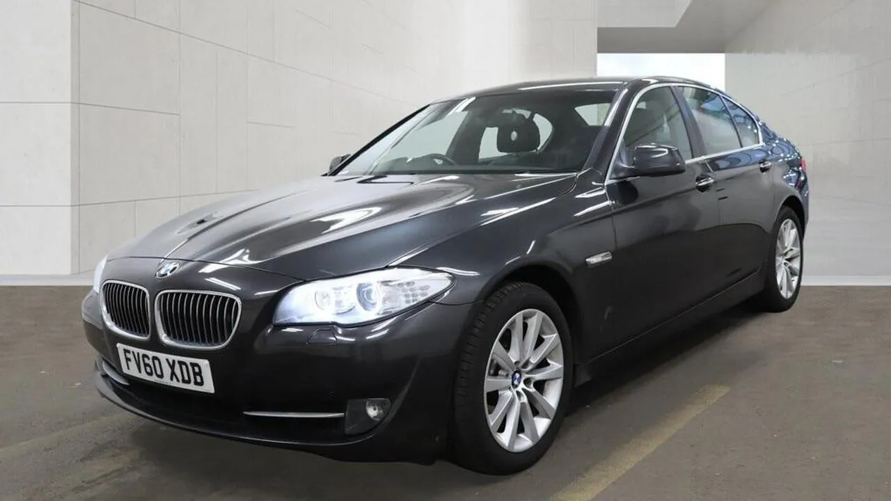 BMW 5 Series 2010 photo 4