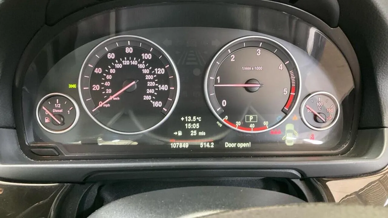 BMW 5 Series 2010 photo 3