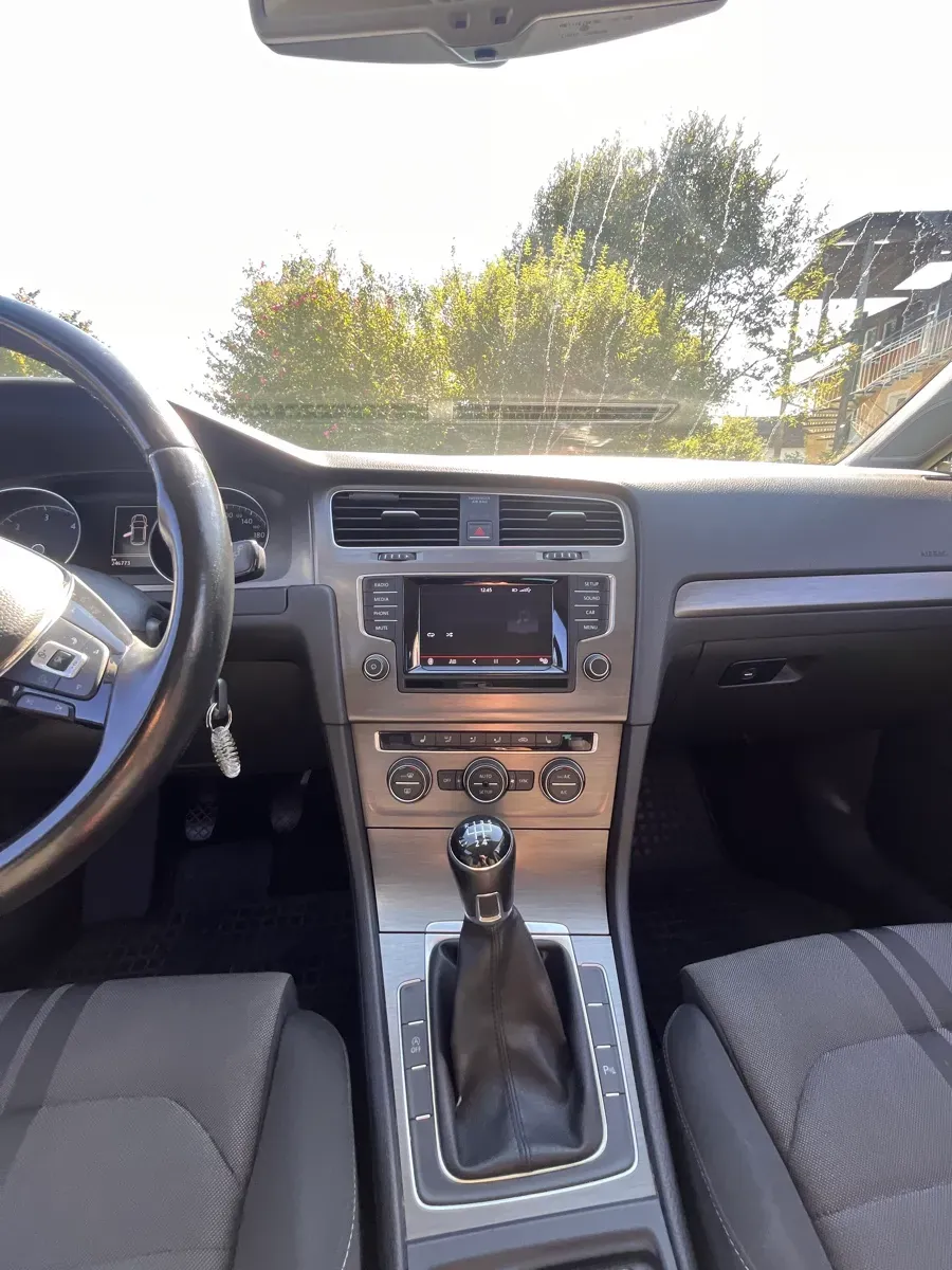 Volkswagen Golf 2013 photo 3