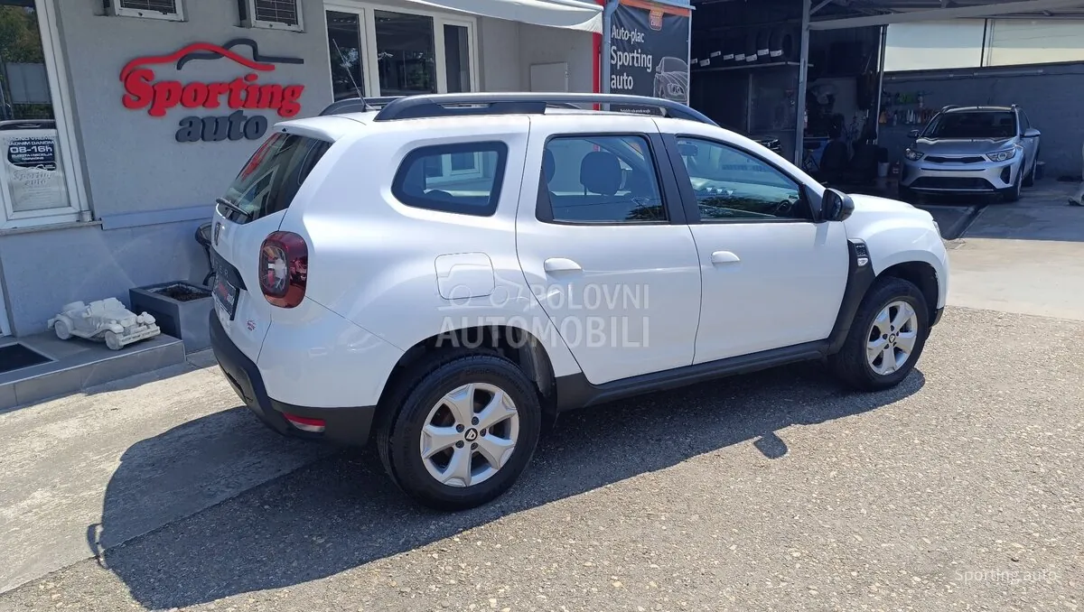 Dacia Duster 2021 photo 2