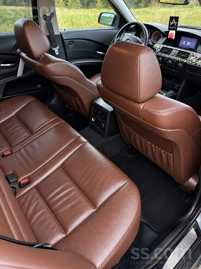 BMW 520D 2009 photo 4