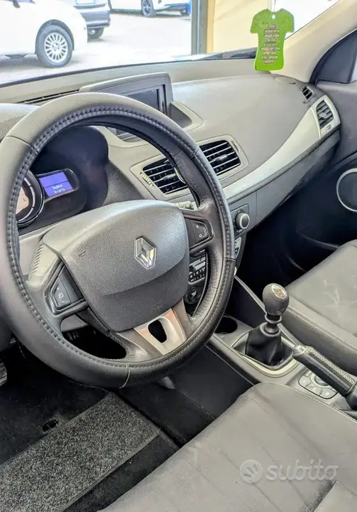 Renault Megane 2010 photo 5
