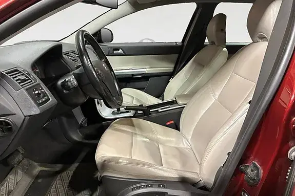 Volvo V50 2010 photo 3