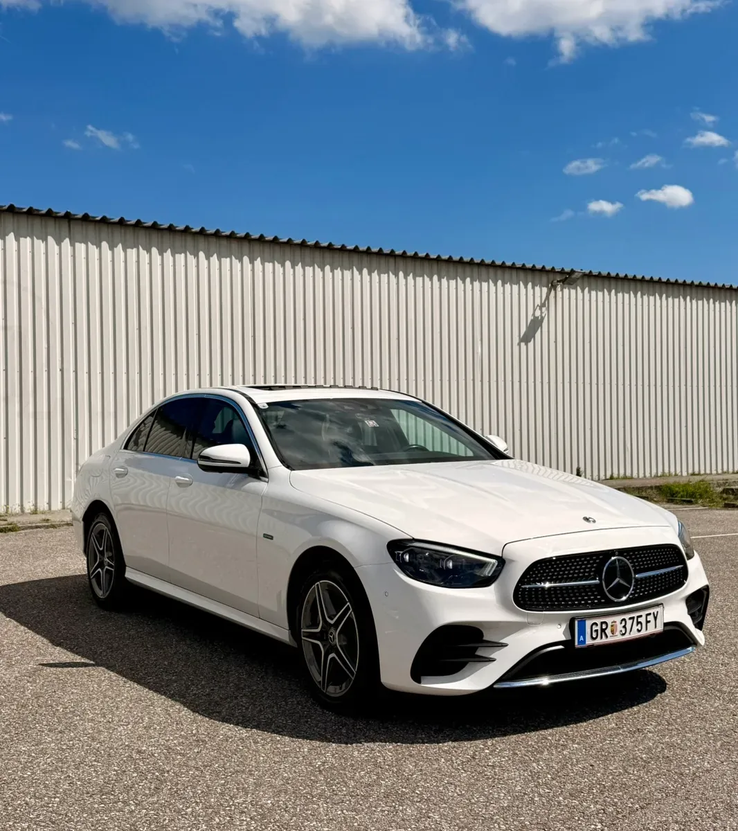 Mercedes-Benz E-Class 2021 photo 3