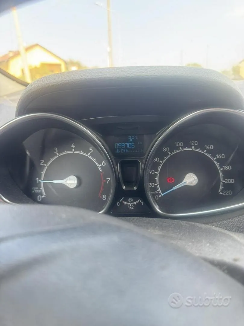 Ford Ecosport 2016 photo 5