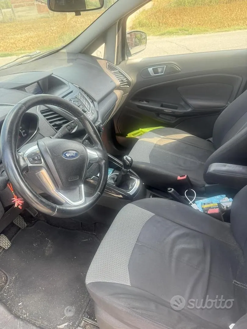 Ford Ecosport 2016 photo 4