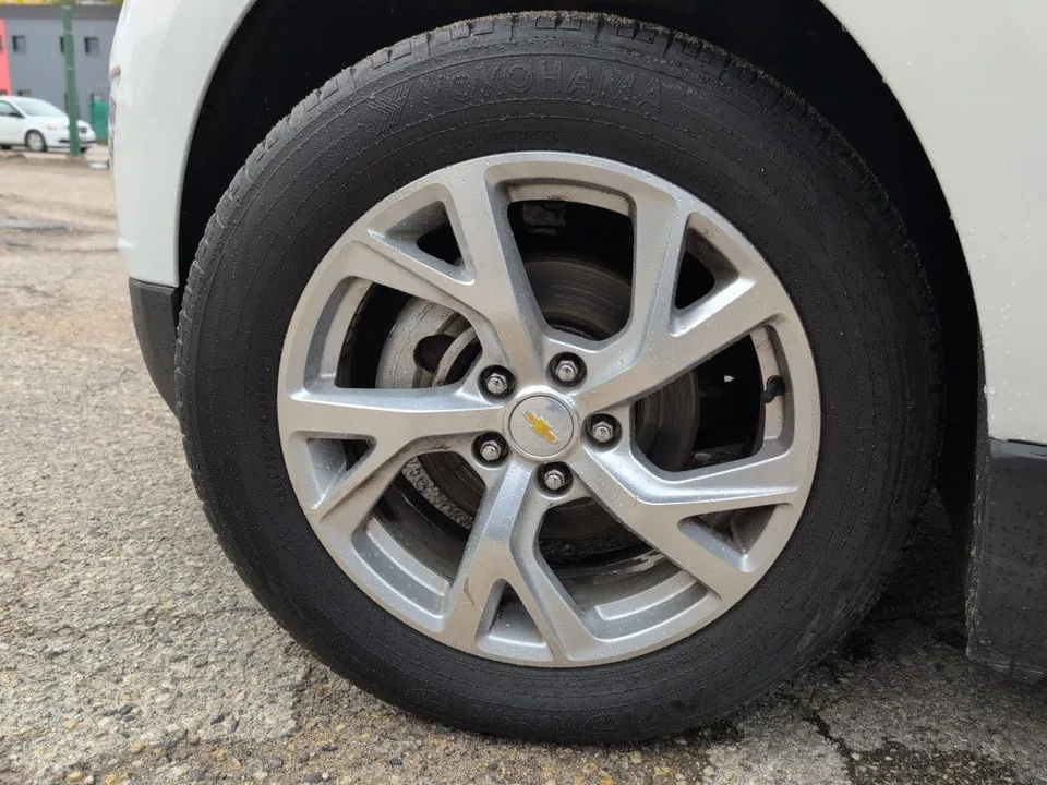 Chevrolet Equinox 2018 photo 2