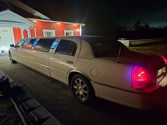 Lincoln Town Car