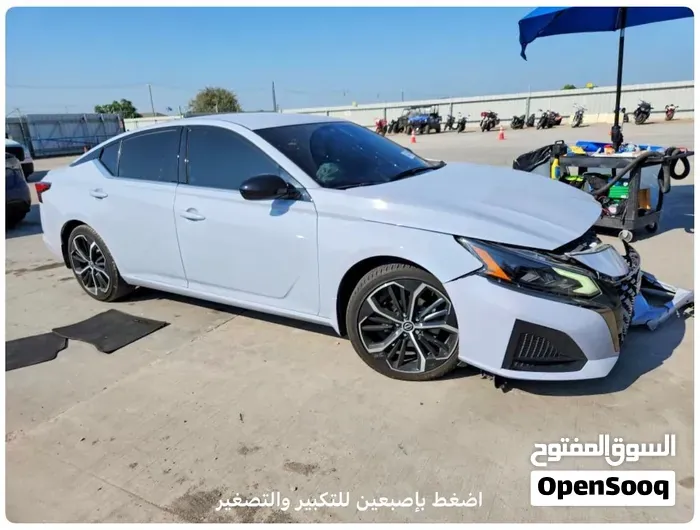 Nissan Altima 2023 photo 2