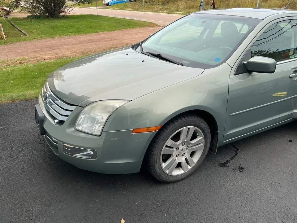 Ford Fusion 2009 photo 2