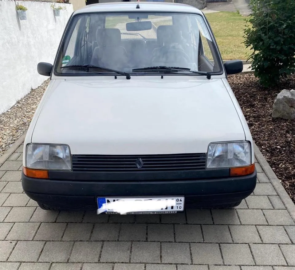 Renault R5