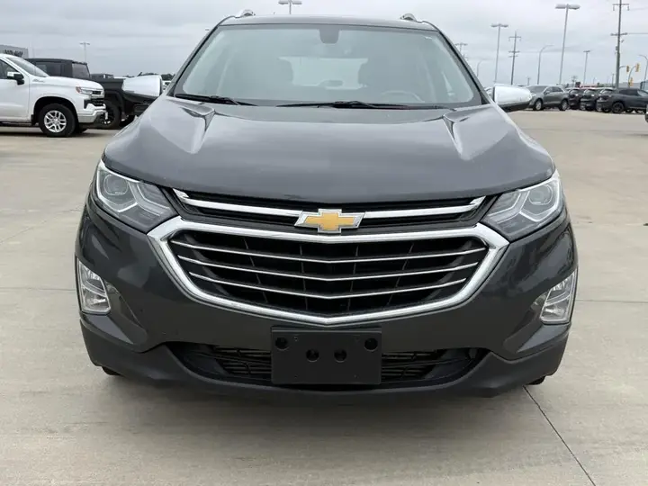 Chevrolet Equinox 2018 photo 2