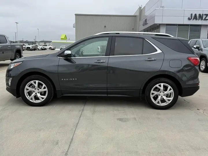 Chevrolet Equinox 2018 photo 3