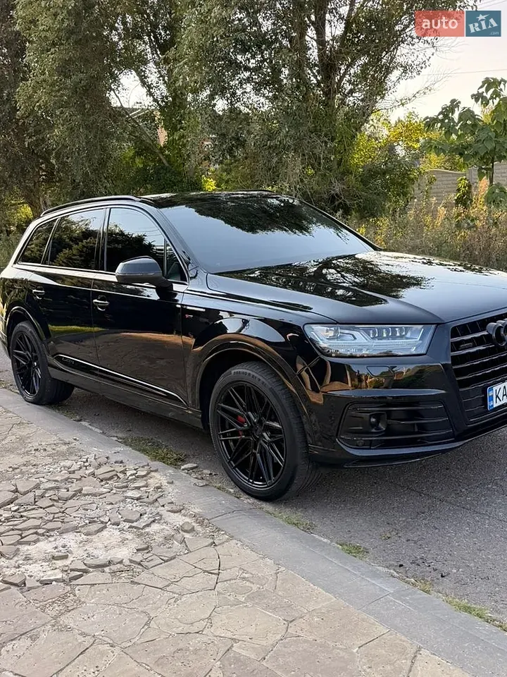 Audi Q7 2018 photo 5