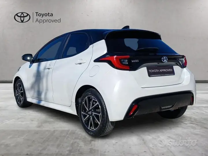 Toyota Yaris 2023 photo 5