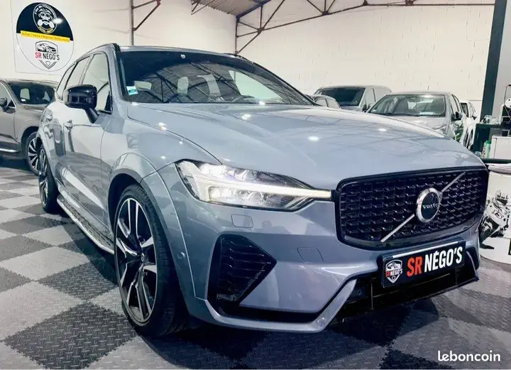 Volvo Xc60 2023 photo 2