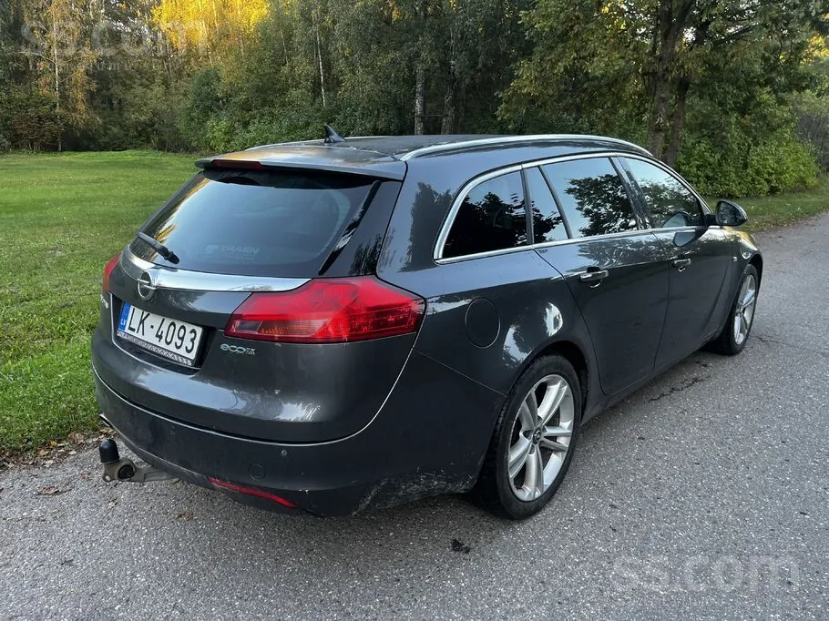 Opel Insignia 2010 photo 2